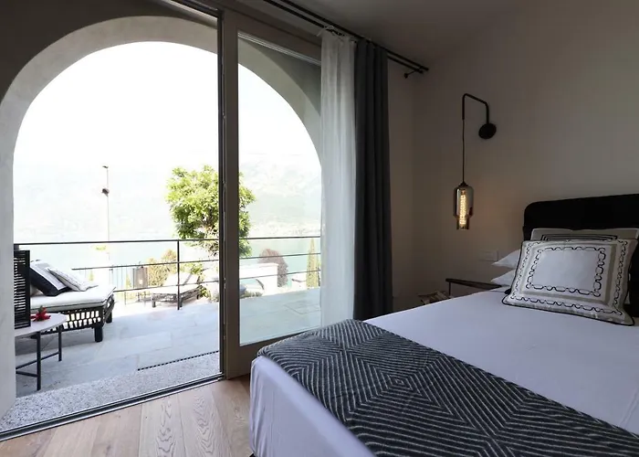 Mojana Bellagio - The D'angelo Family Collection Oliveto Lario